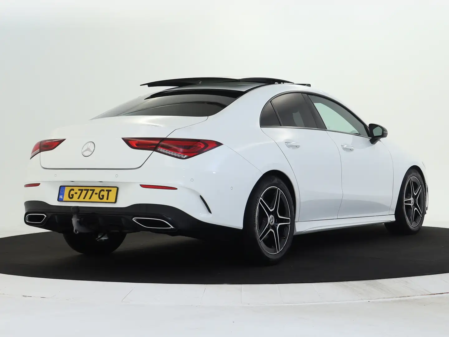Mercedes-Benz CLA 200 Business Solution AMG | Panoramadak | Trekhaak | A Blanc - 2