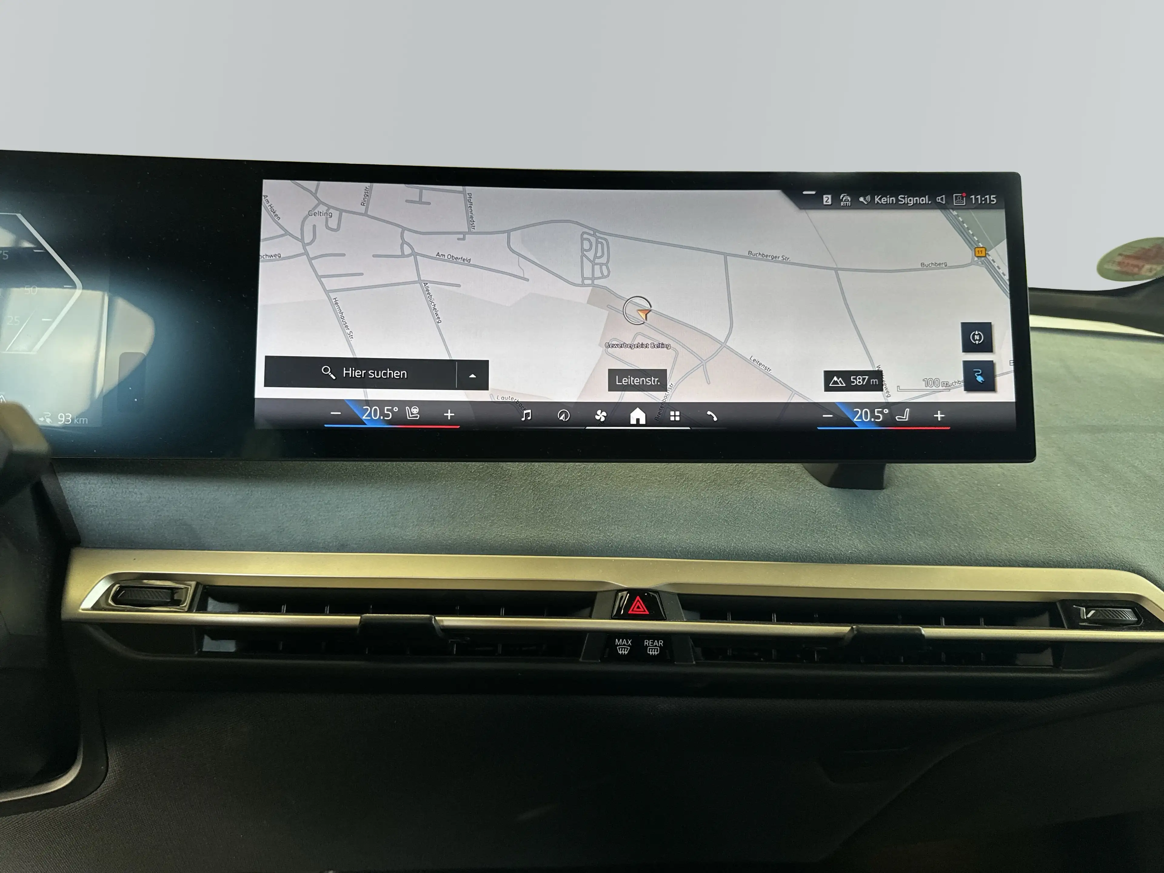 BMW iX xDrive50 — photo 14