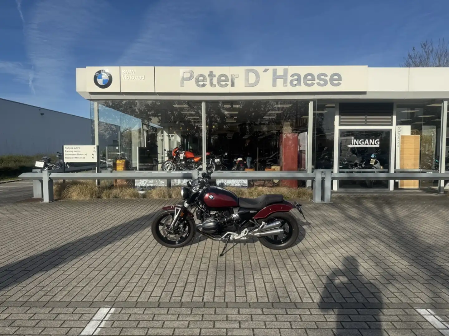 BMW R 12 - Ex directie Rouge - 1