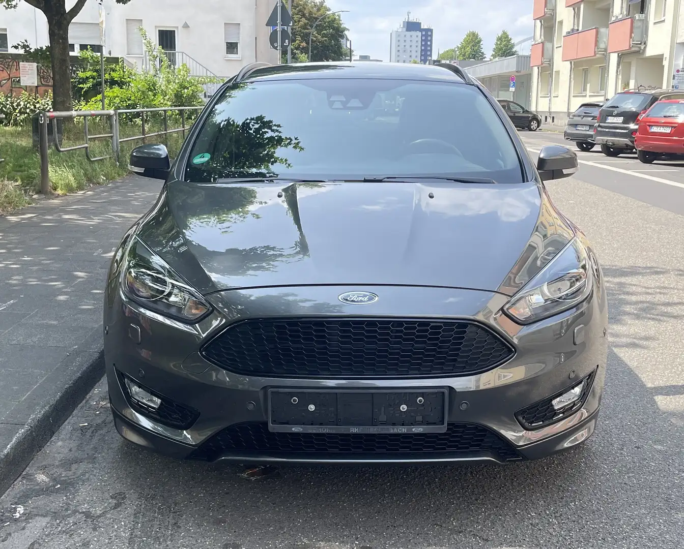 Ford Focus ST-Line Grau - 2