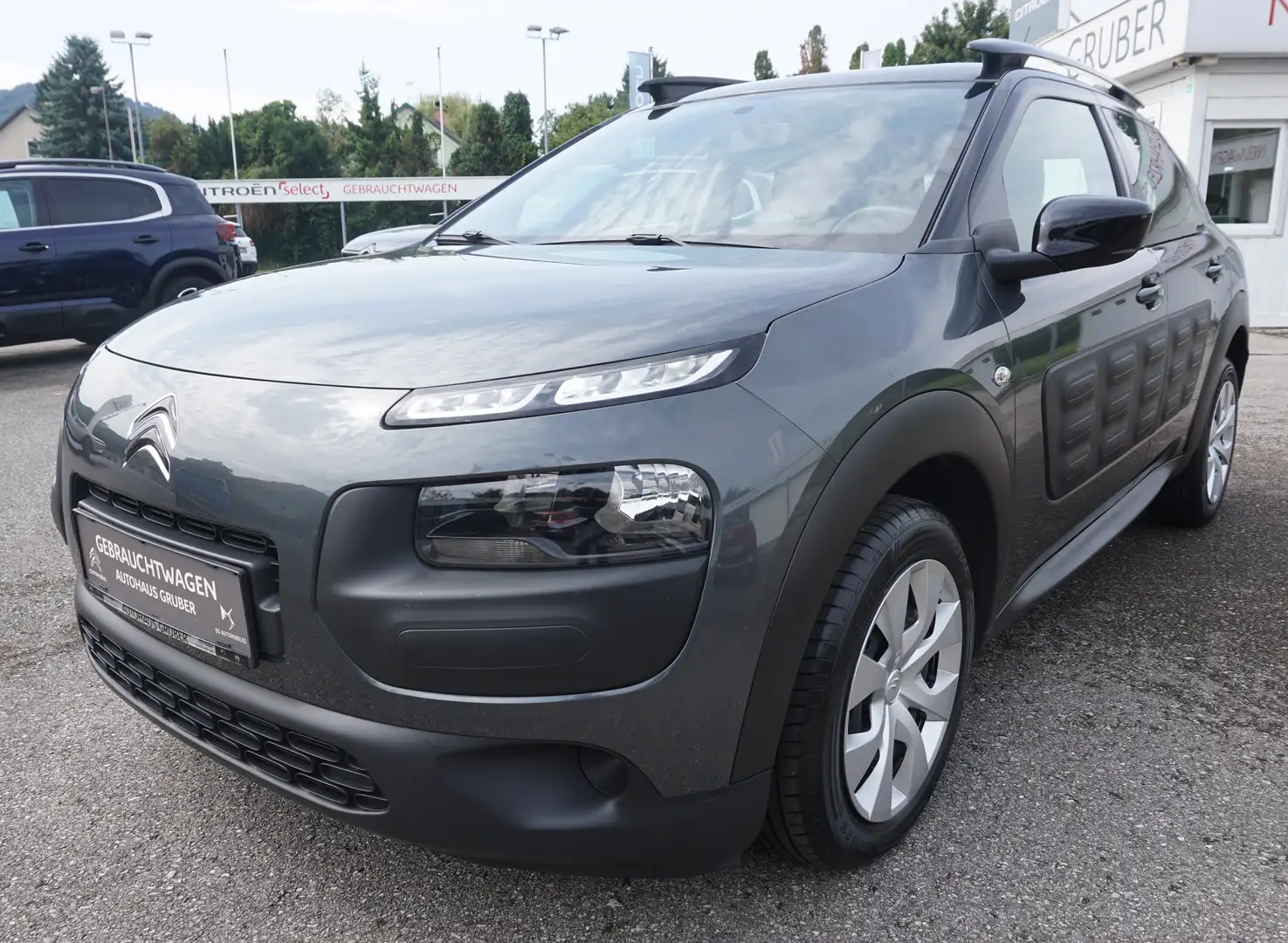 Citroen C4 Cactus 1,2 VTI82 Feel Grau - 1