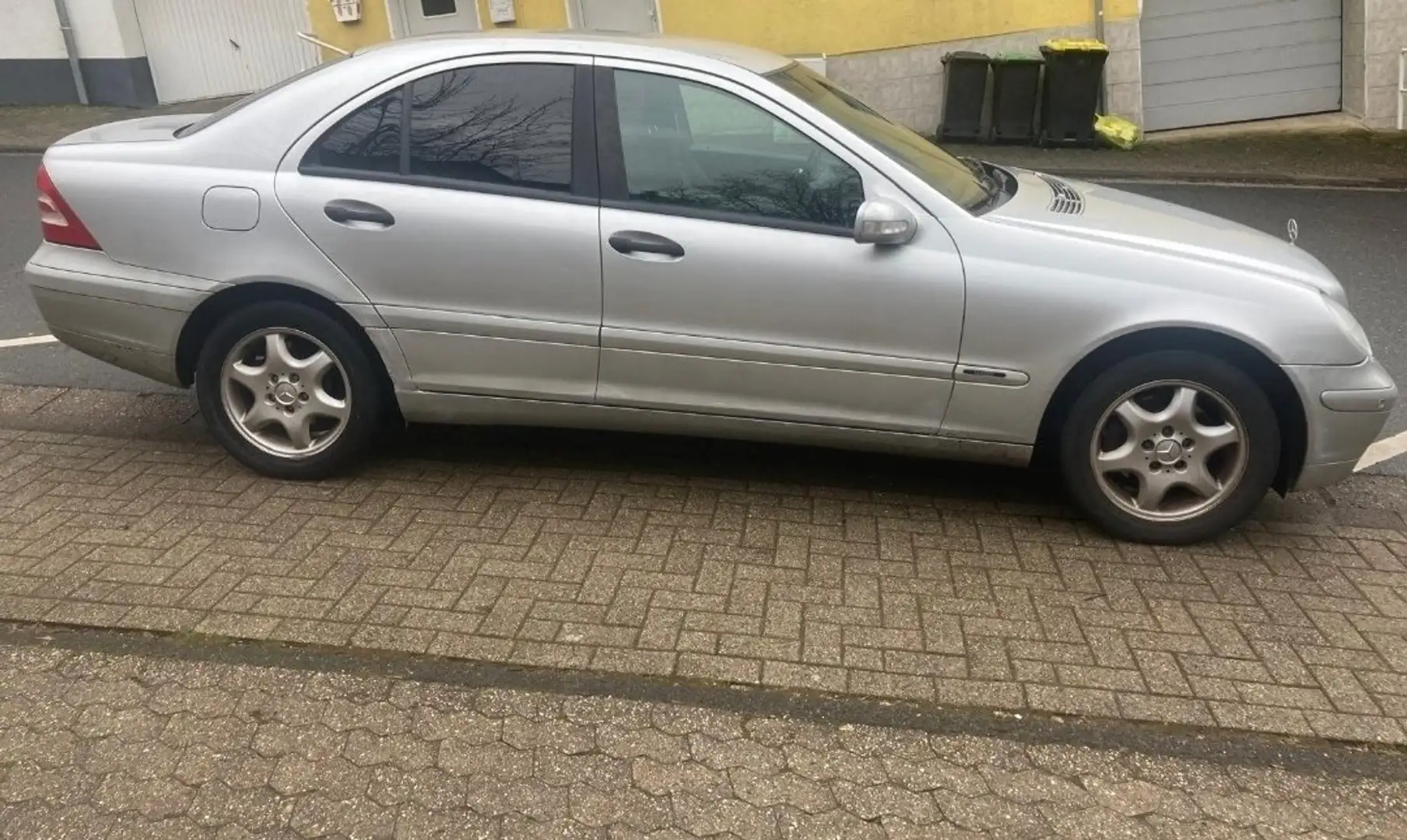 Mercedes-Benz C 240 C+240+Classic Gümüş rengi - 2