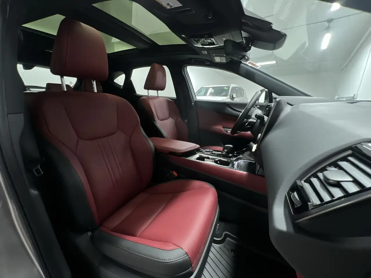 Lexus NX снимка Lexus NX