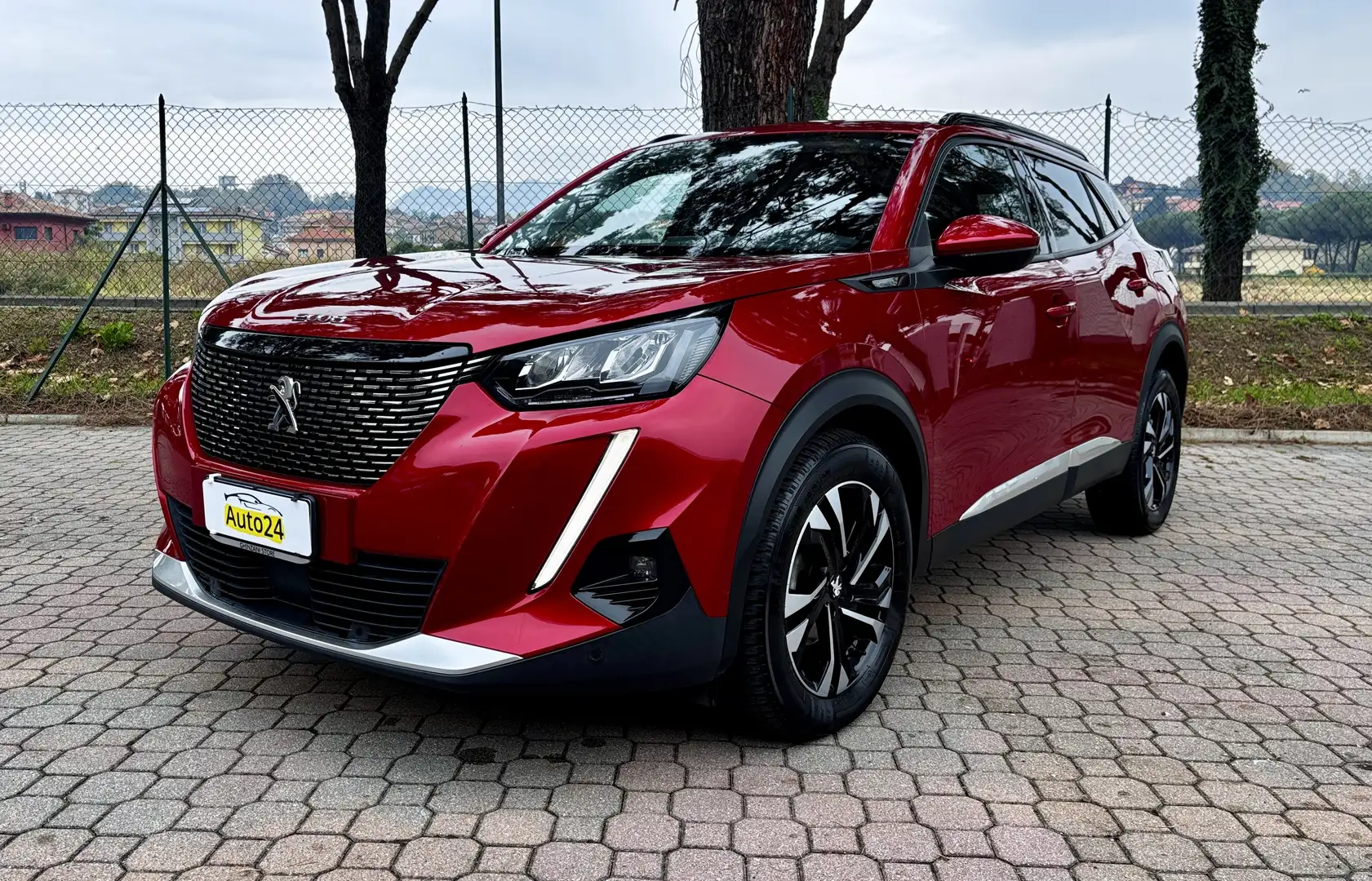 Peugeot 2008 2008 II 2020 1.2 puretech Allure s Rosso - 1