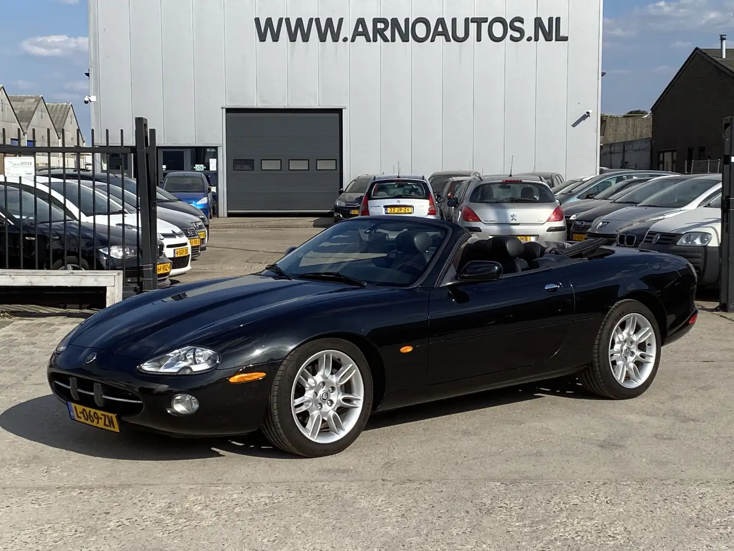 Jaguar XK8 4.0 V8 Convertible, AIRCO(CLIMA), CRUISE CONTROL, Fekete - 1