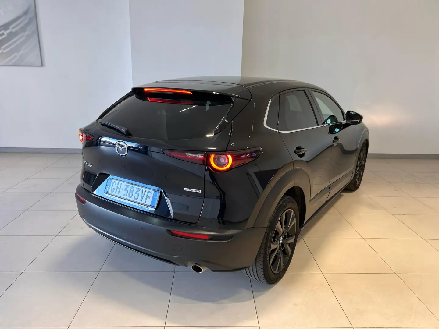 Mazda CX-30 2.0L e-Skyactiv-G M Hybrid 2WD Homura Schwarz - 2