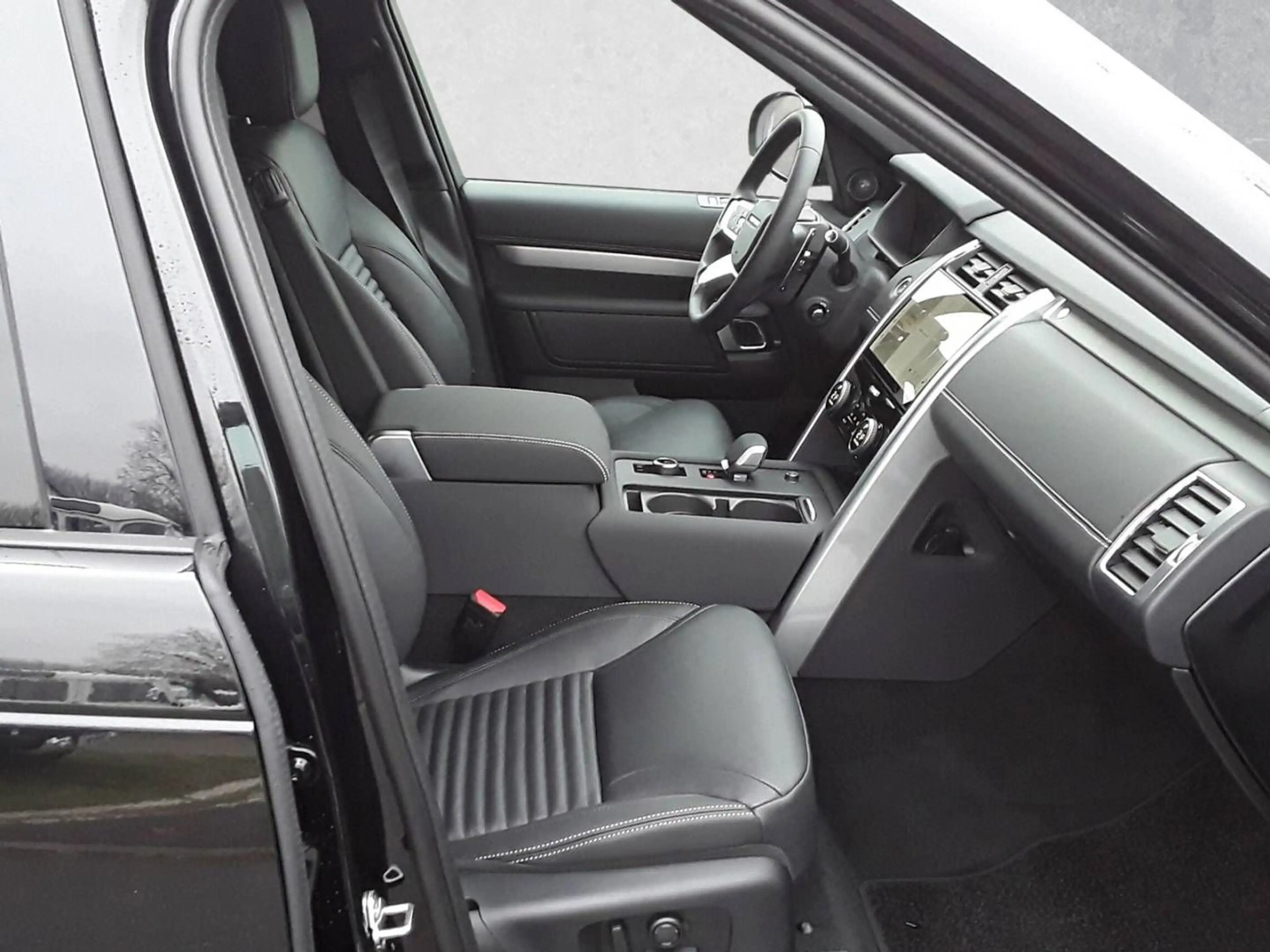 Land Rover Discovery D350 AWD Dynamic SE — photo 3