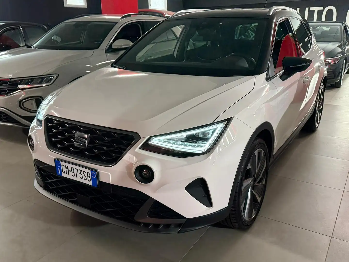 SEAT Arona Arona 1.0 ecotsi FR 95cv pari al nuovo Blanc - 1