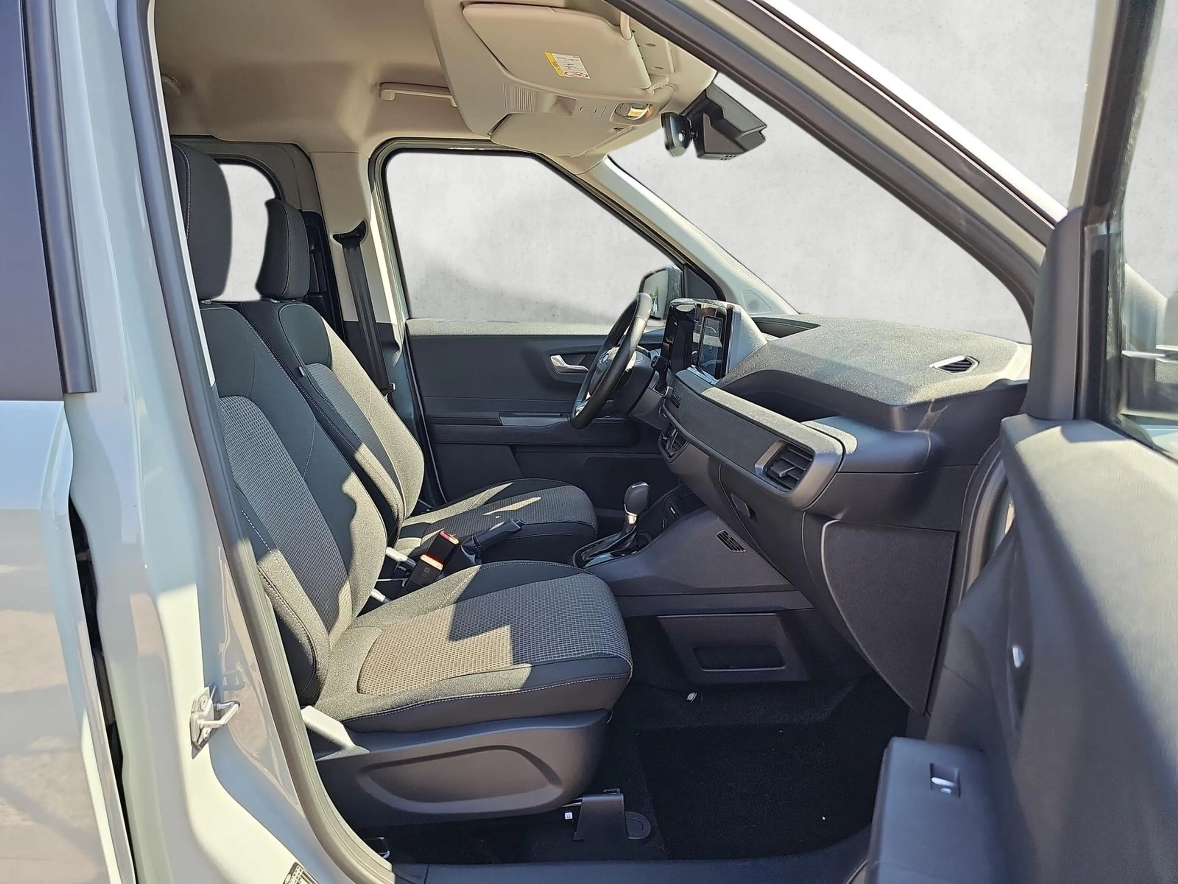 Ford Tourneo Courier 1.0 EB Auto Trend 5JG Kamera AHK — photo 11