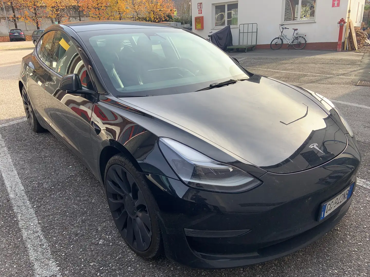 Tesla Model 3 Allradantrieb Dual Motor Performance - 1