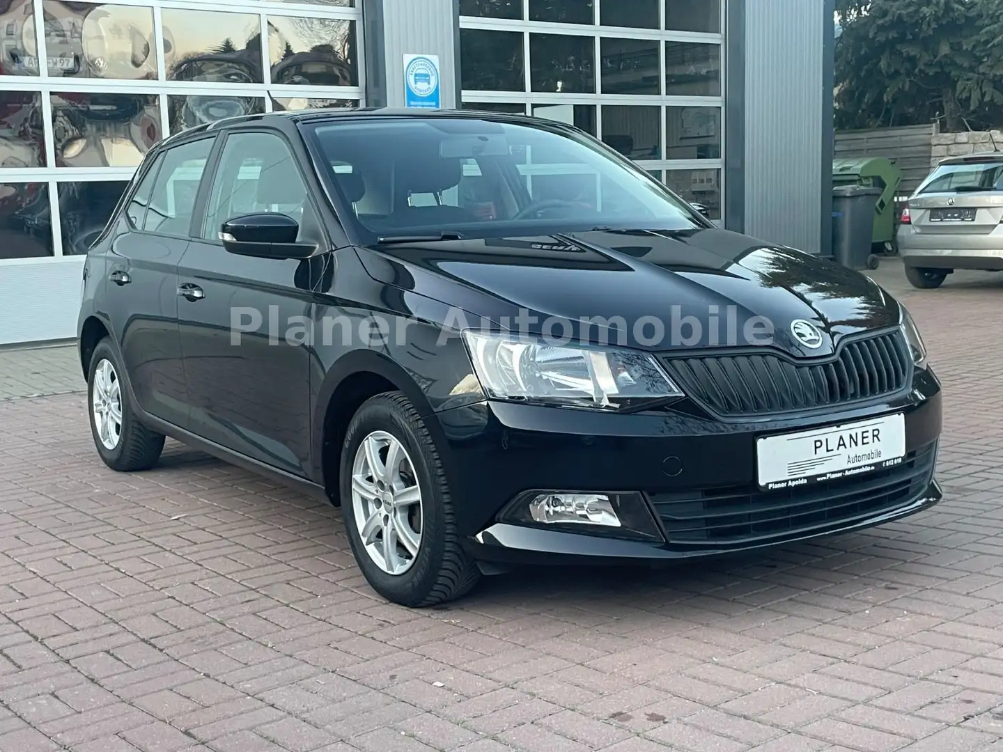 Skoda Fabia Active Sitzh. Start/Stopp USB Service neu Schwarz - 1