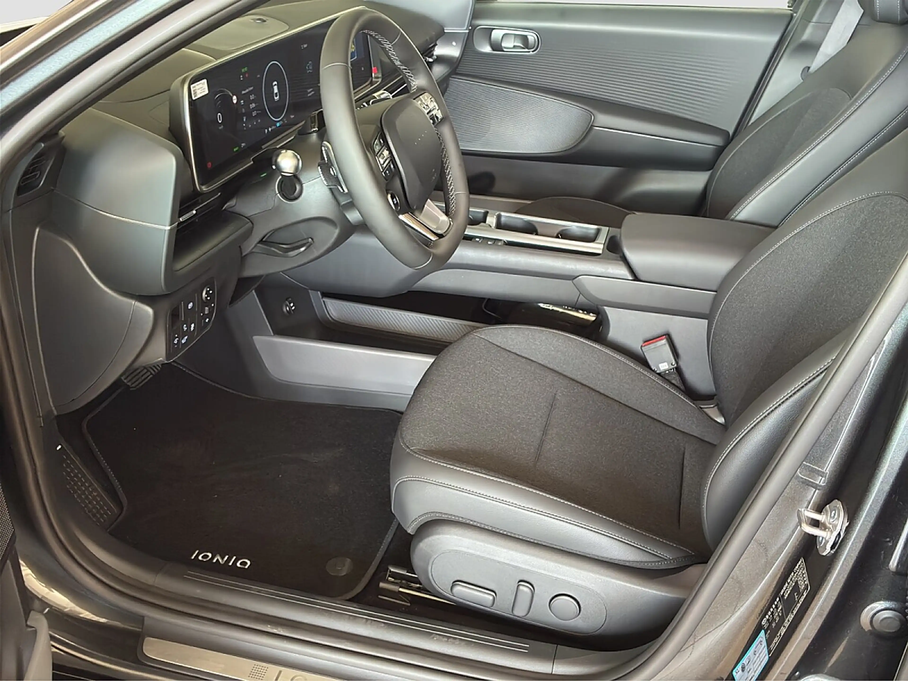 Hyundai IONIQ 6 Ioniq 6 Elektro 84kWh Comfort Line*Superbonus*V2L* — photo 8
