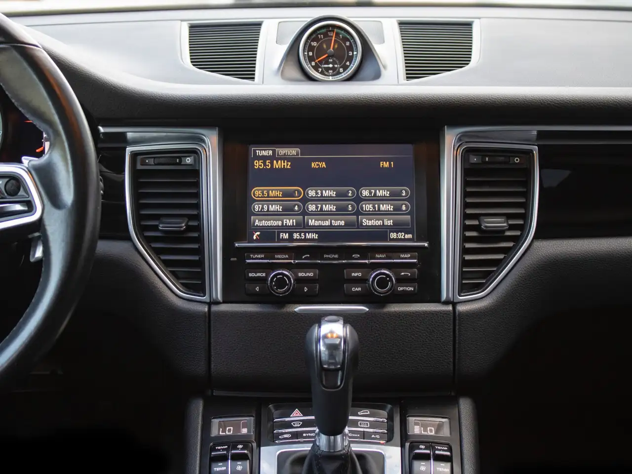 Porsche Macan снимка Porsche Macan