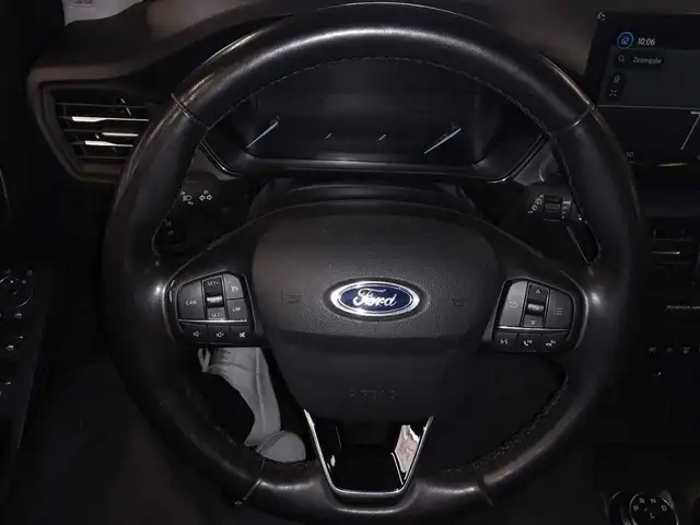 Ford Focus view 10