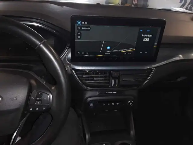 Ford Focus view 11