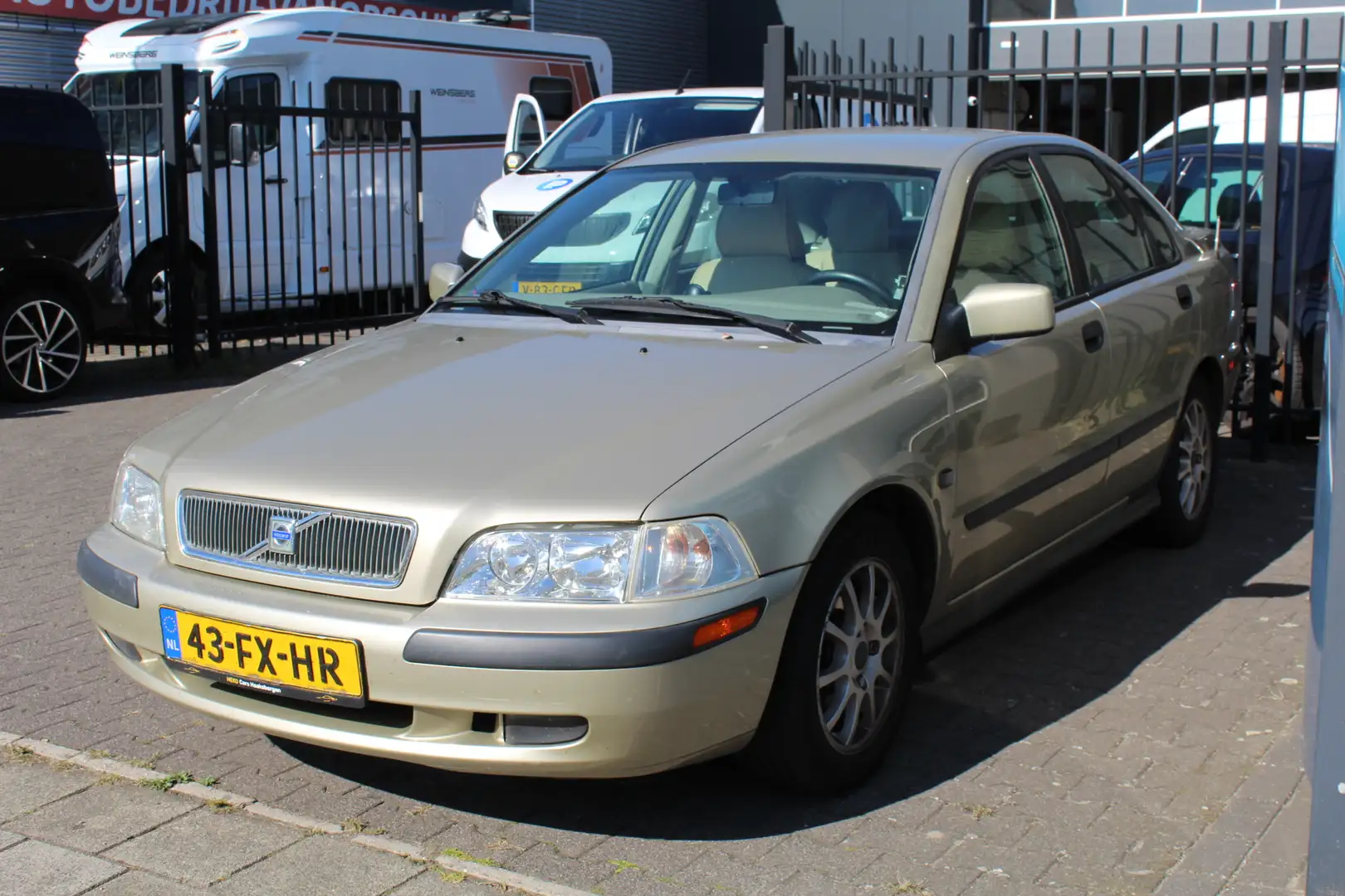 Volvo S40 1.8 Europa Automaat Clima Lmv Cruise C. Beige - 2