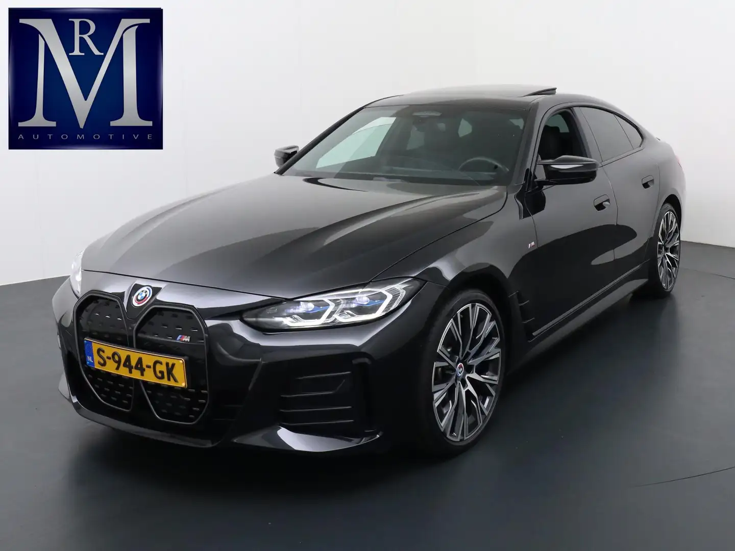 BMW i4 M50 M Sport 84 kWh RIJKLAAR INCL. GARANTIE | LASER Zwart - 1