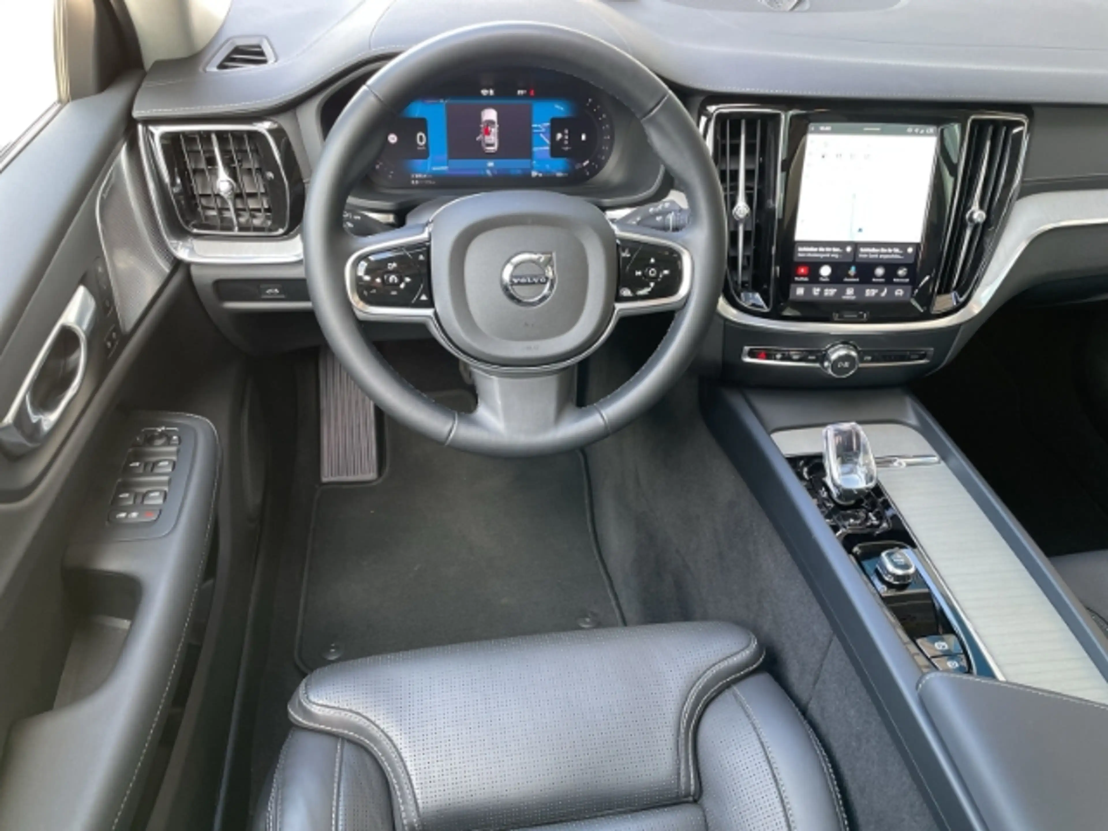 Volvo V60 Cross Country B5 AWD Ultimate Mild-Hybrid Autom. Navi , Leder — photo 11