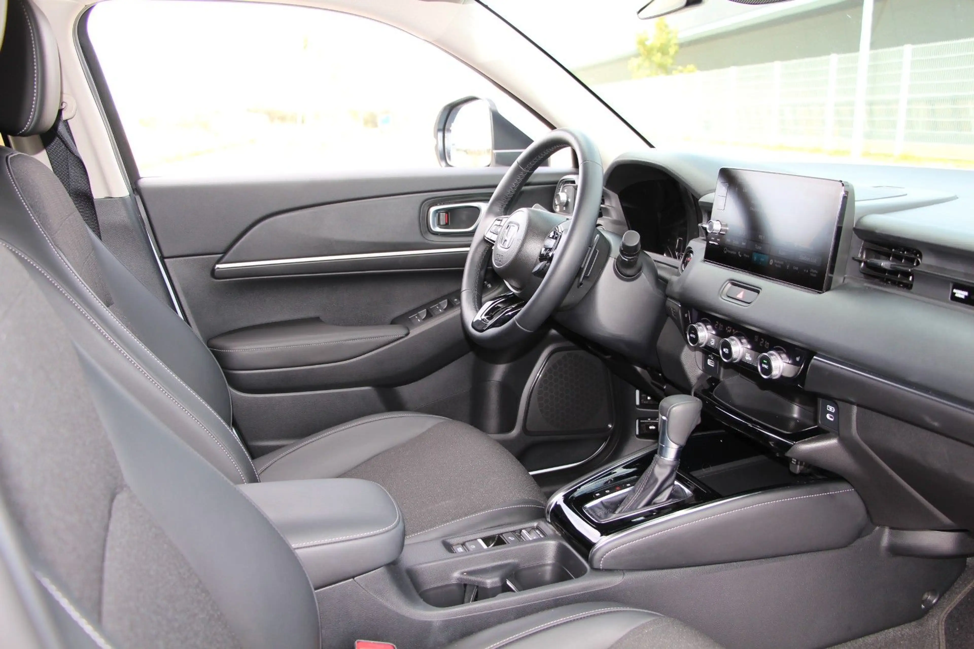 Honda HR-V 1.5 HYBRID LED*TEILLEIDER*360*ACC ADVANCE — photo 9