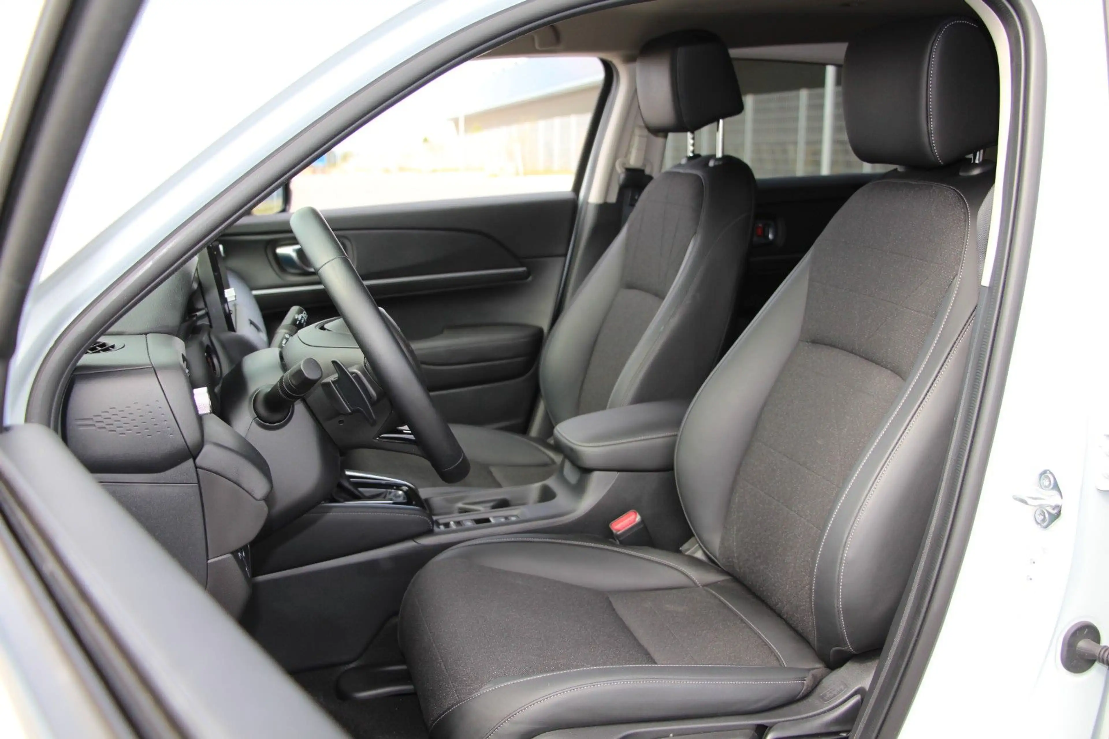 Honda HR-V 1.5 HYBRID LED*TEILLEIDER*360*ACC ADVANCE — photo 11