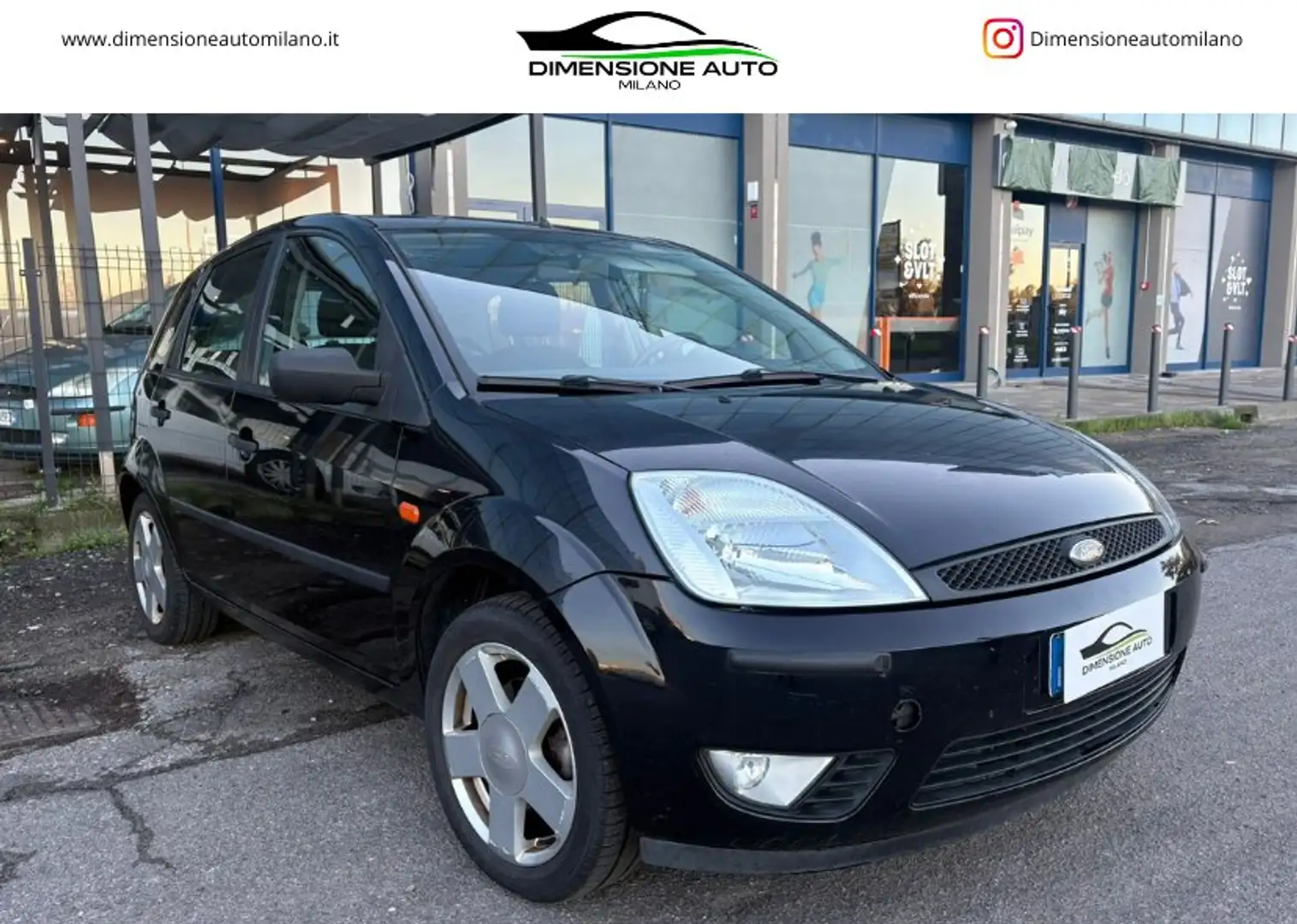Ford Fiesta Fiesta 5p NEOPATENTATI Zwart - 1