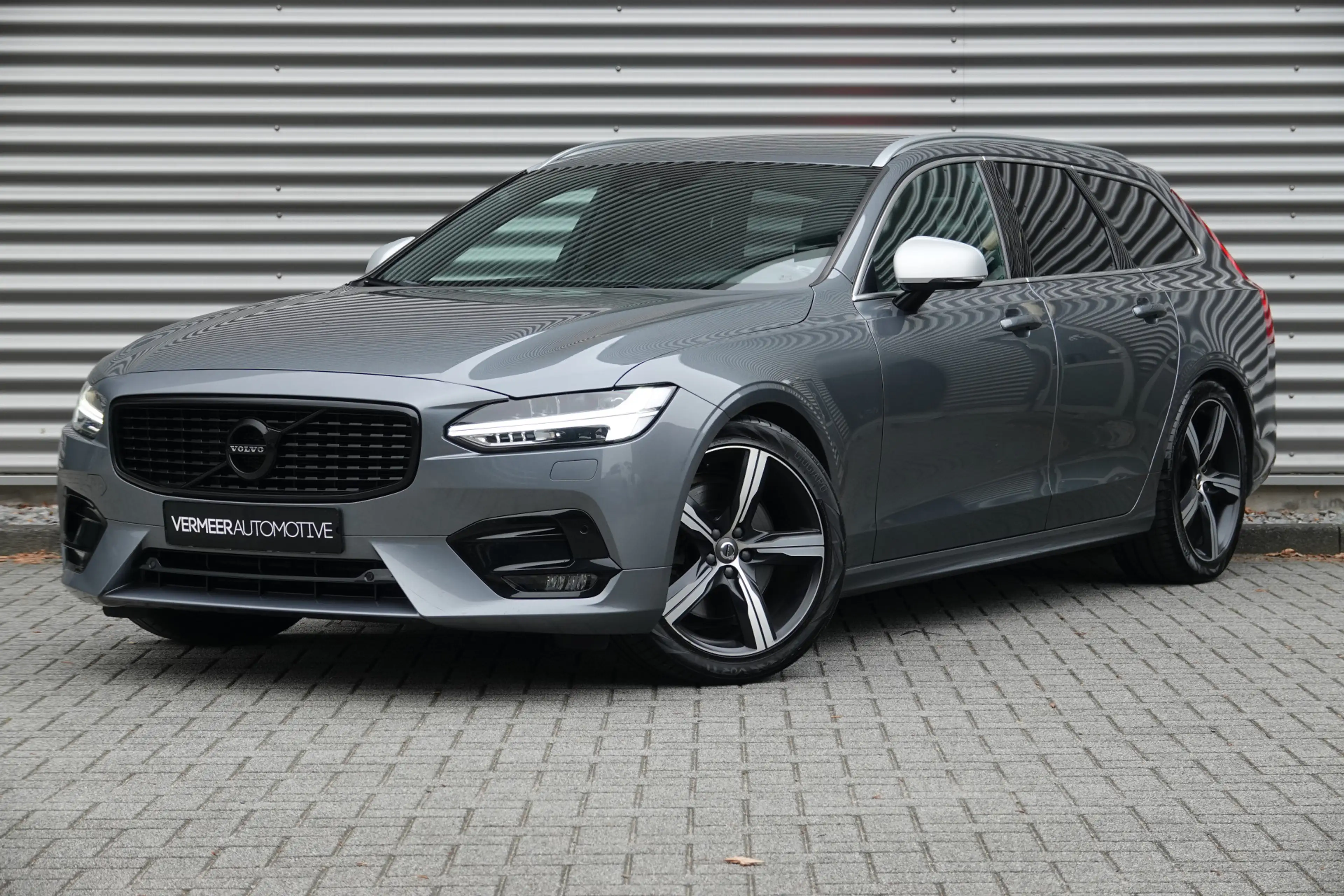 Volvo V90 2.0 T4 R-Design | Harman/Kardon | ACC | Stoel/stuu