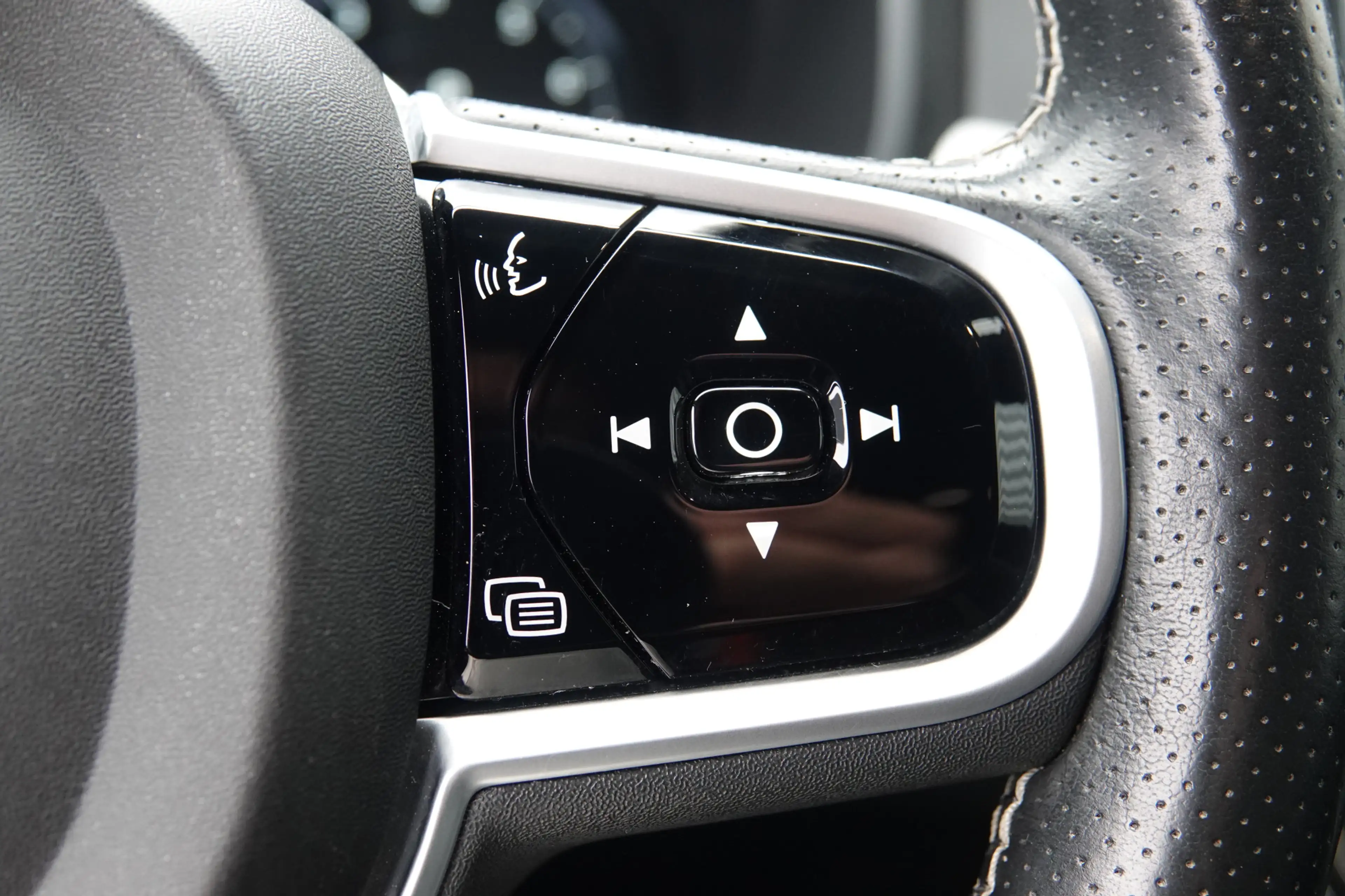Volvo V90 2.0 T4 R-Design | Harman/Kardon | ACC | Stoel/stuu — photo 16