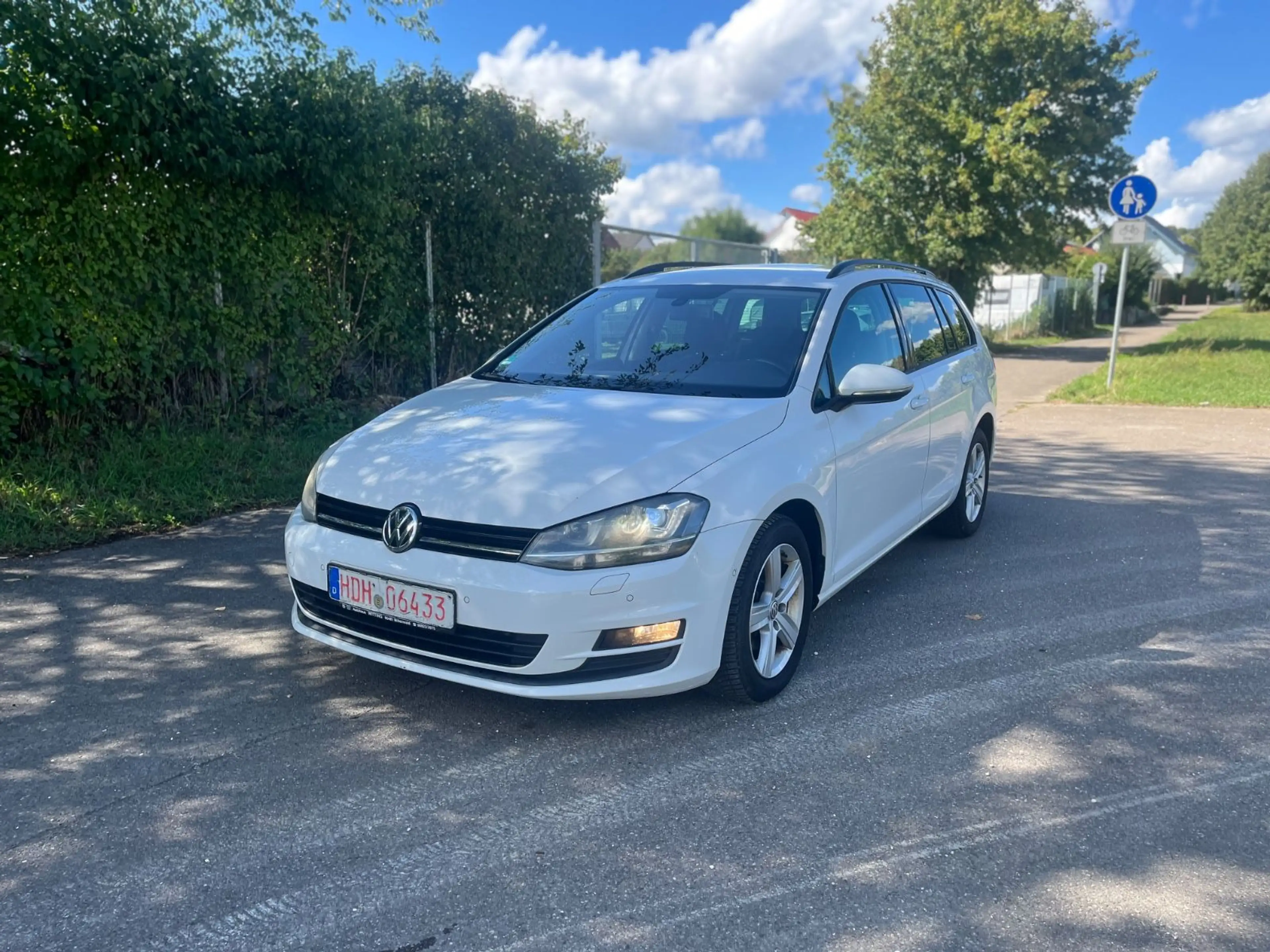 Volkswagen Golf VII Variant Automatik/Massage/EU5/Sitzheiz.