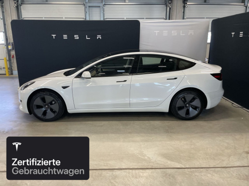 Tesla Model 3 Rear-Wheel Drive — photo 4
