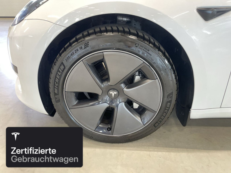 Tesla Model 3 Rear-Wheel Drive — photo 7