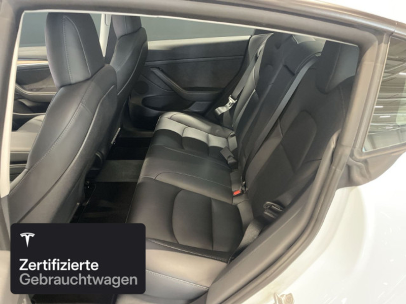 Tesla Model 3 Rear-Wheel Drive — photo 12