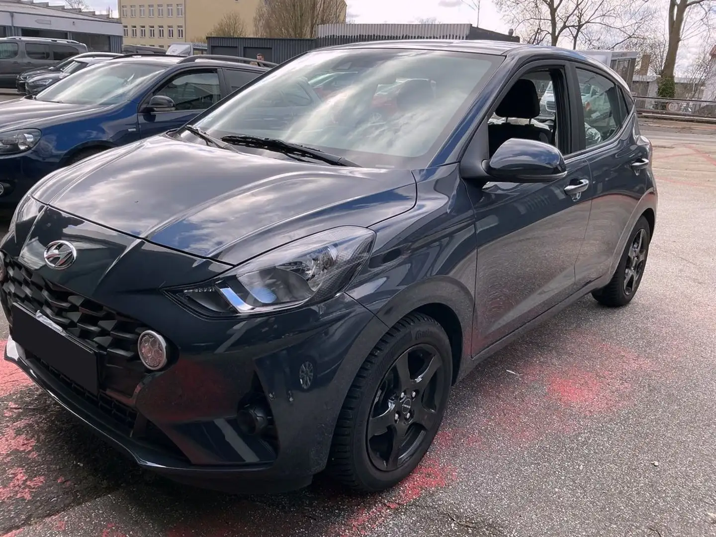 Hyundai i10 Trend Grau - 1