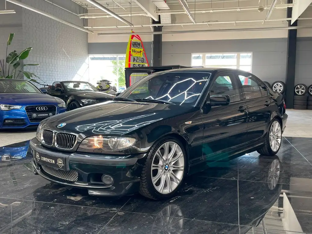 BMW 330