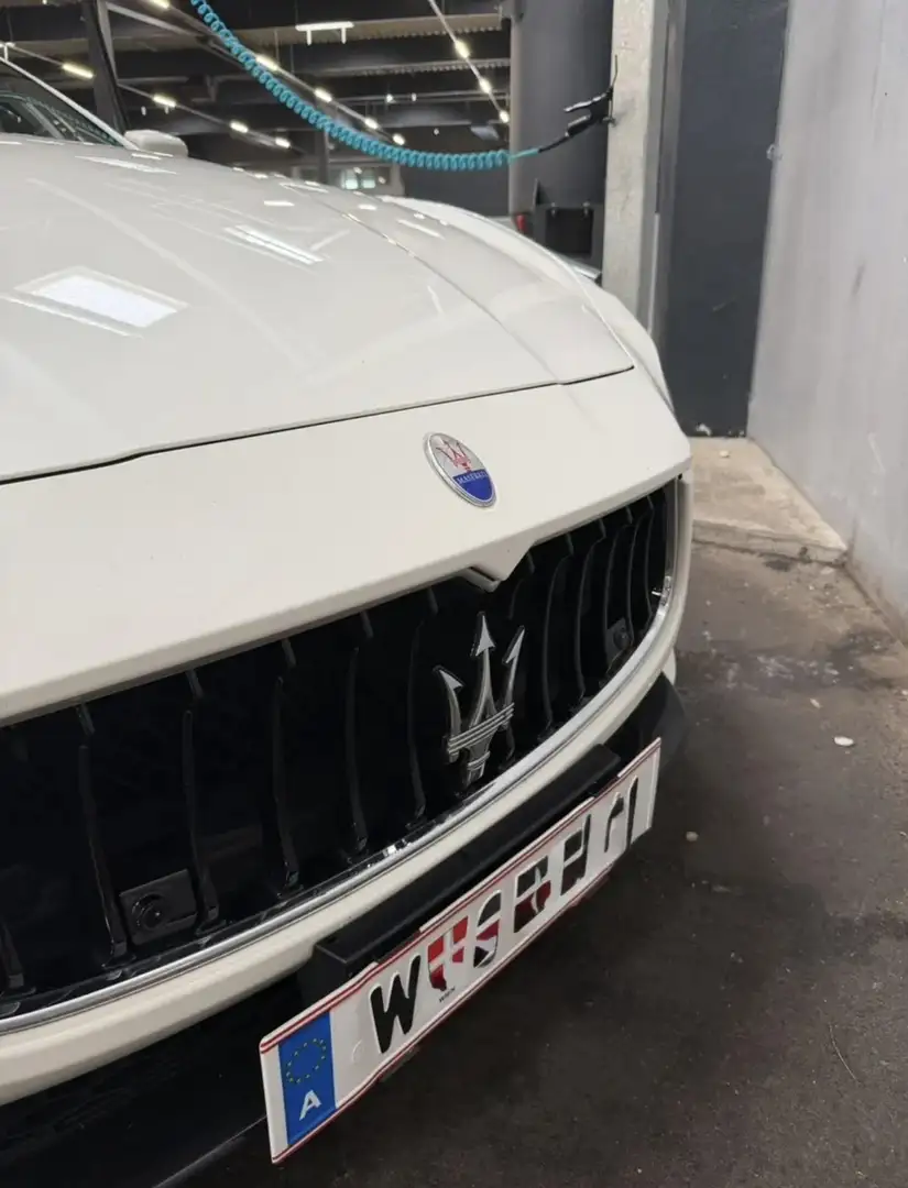 Maserati Ghibli S - 2