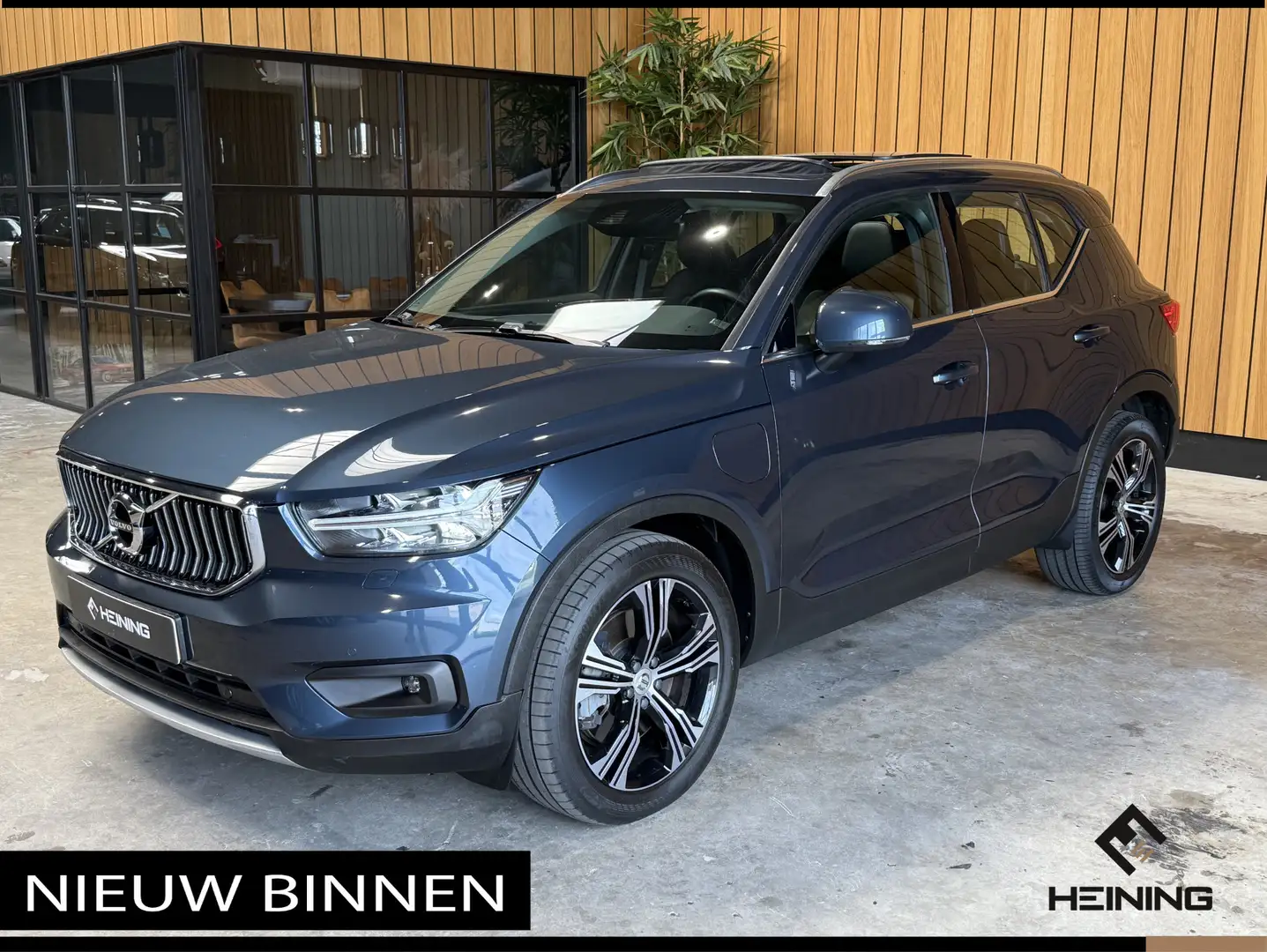Volvo XC40 1.5 T5 Recharge Inscription Expression Navi. Panor Blau - 1
