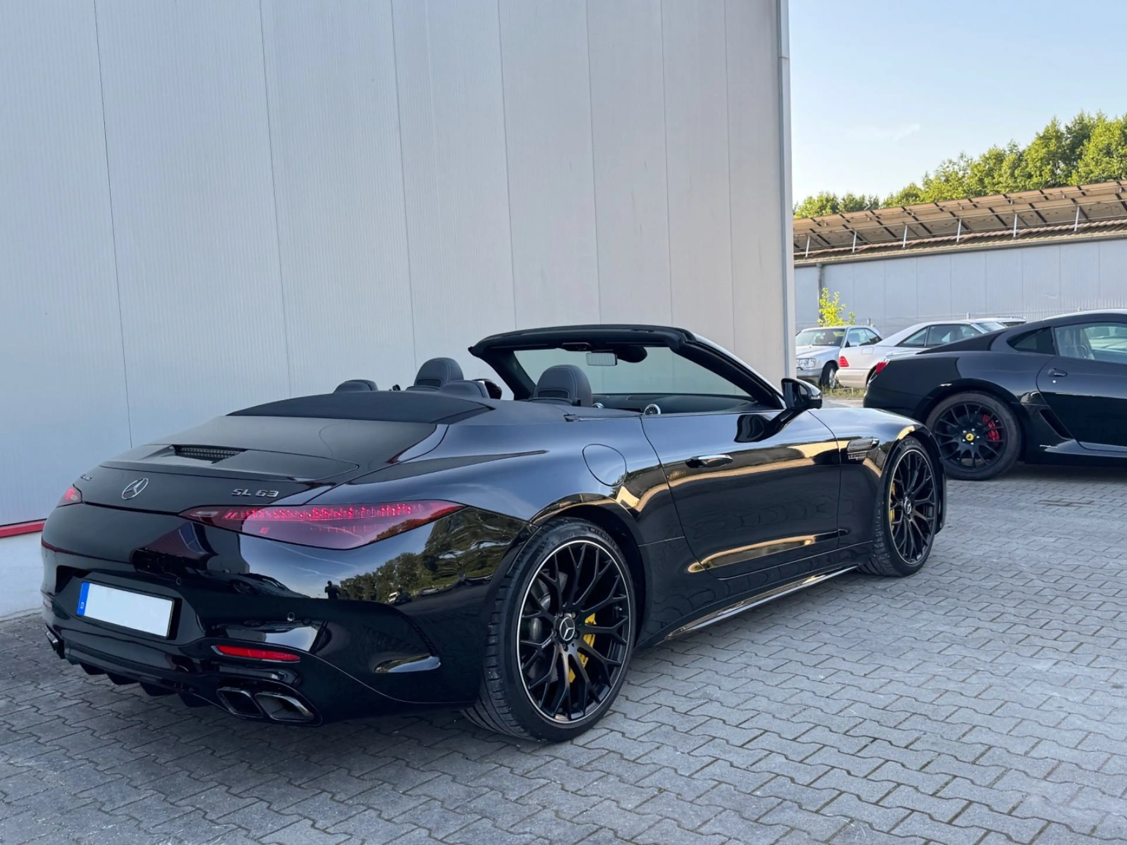 Mercedes-Benz SL 63 AMG 4MATIC+ Night Paket II — photo 3