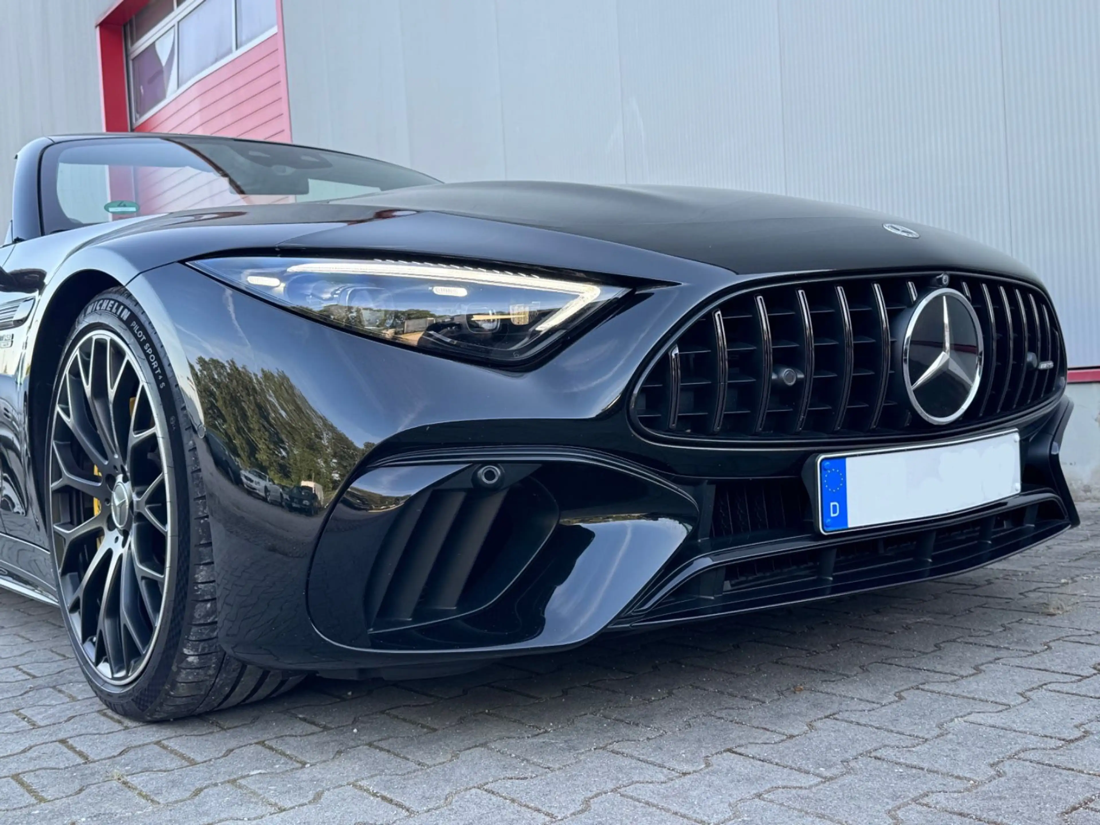 Mercedes-Benz SL 63 AMG 4MATIC+ Night Paket II — photo 12