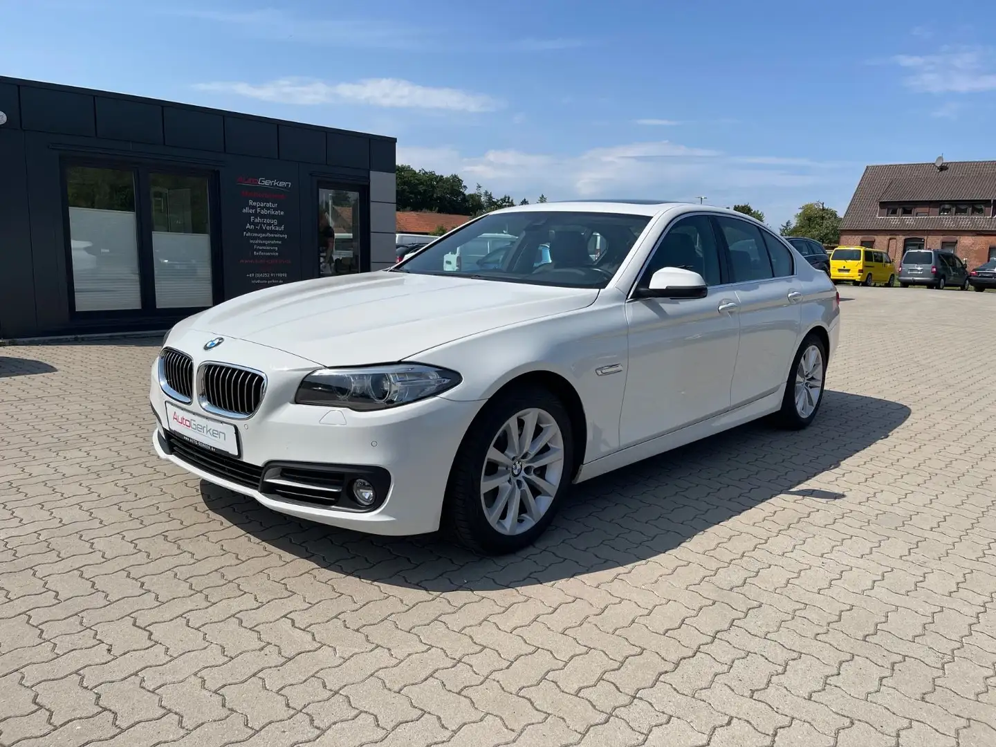BMW 530 d xDrive LIM 2HD Leder BI-XENON Sportsitze Blanc - 1