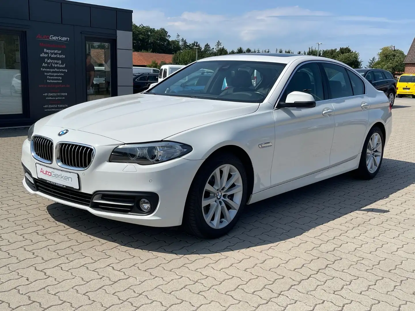 BMW 530 d xDrive LIM 2HD Leder BI-XENON Sportsitze Blanc - 2