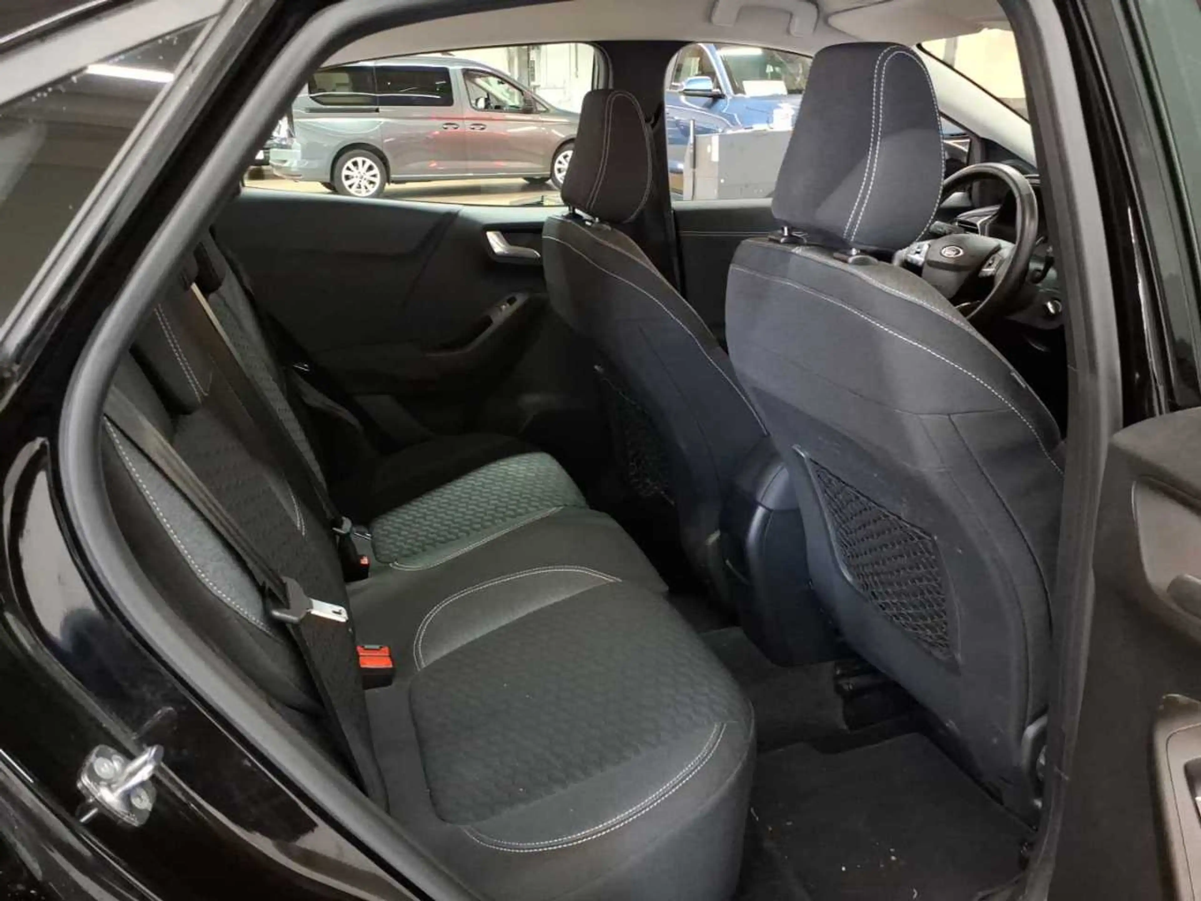 Ford Puma 1.0 EcoBoost Hybrid Aut. TITANIUM — photo 14