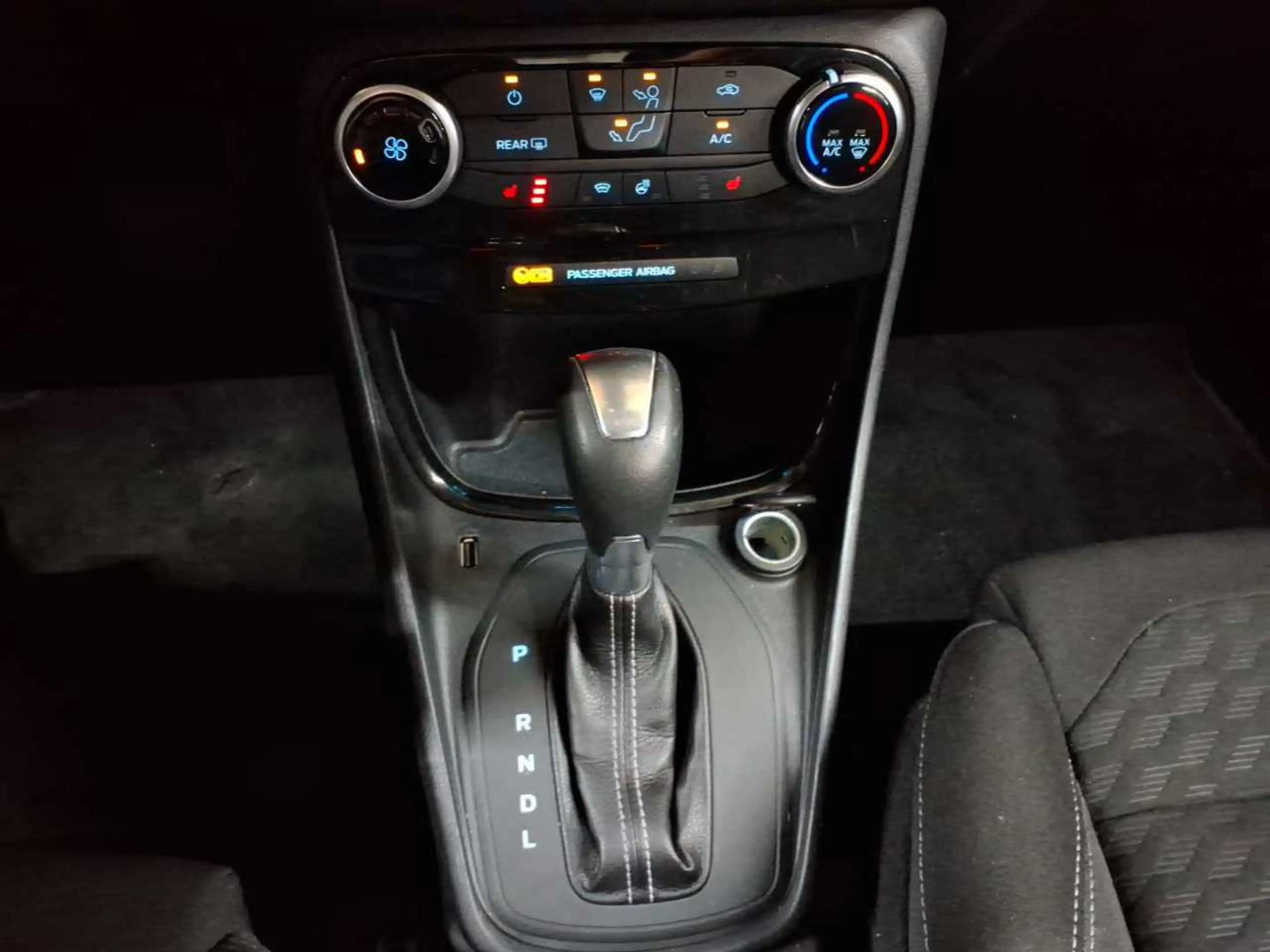 Ford Puma 1.0 EcoBoost Hybrid Aut. TITANIUM — photo 10
