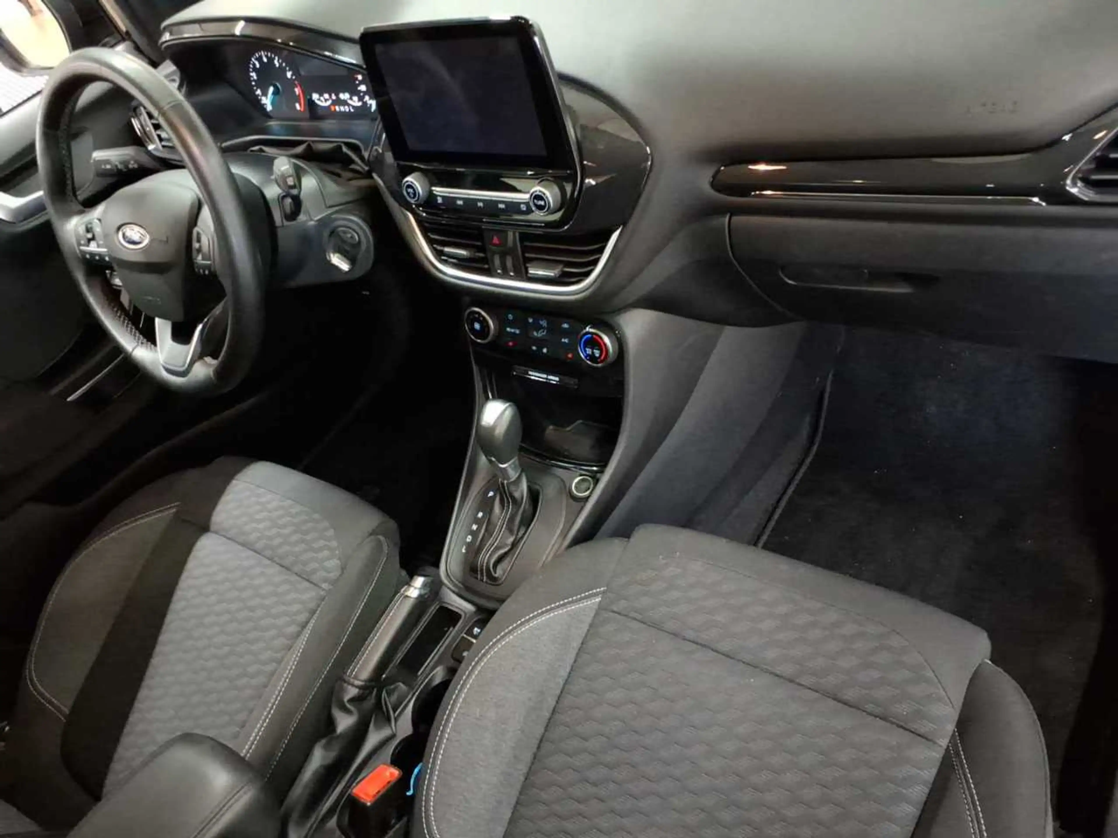 Ford Puma 1.0 EcoBoost Hybrid Aut. TITANIUM — photo 9