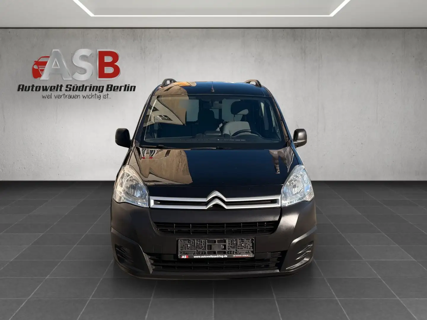 Citroen Berlingo Kasten Business L1*Automatik*Klima Zwart - 2