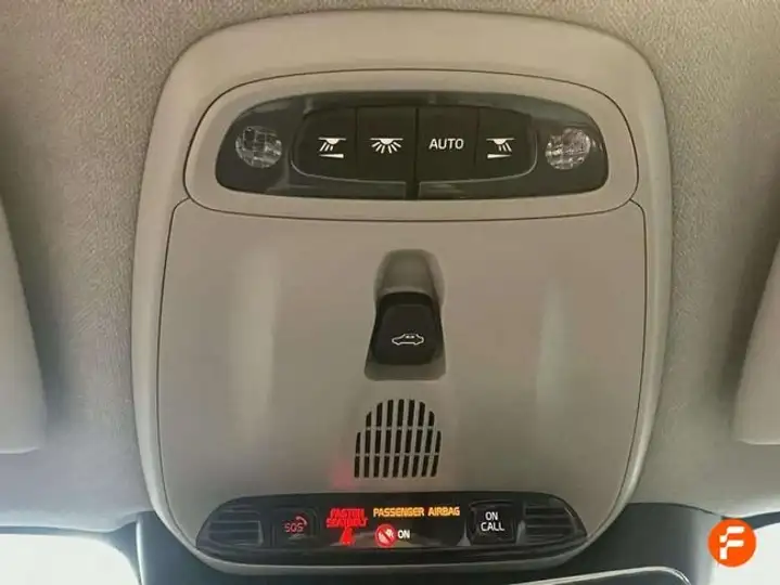 Volvo XC40 2019, foto 19