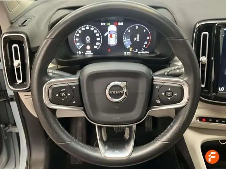 Volvo XC40 2019, foto 8