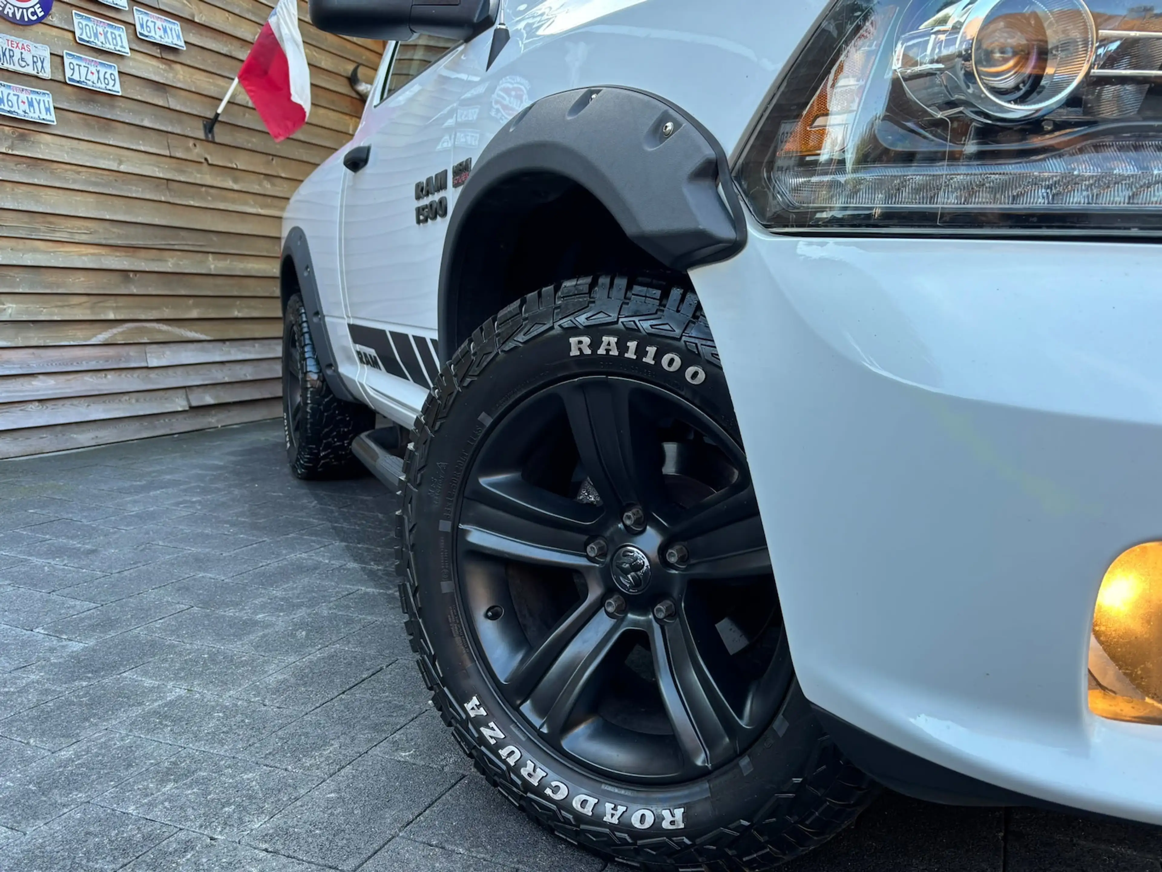 Dodge RAM 1500 Single Cab LPG Leder Sportauspuff — photo 4