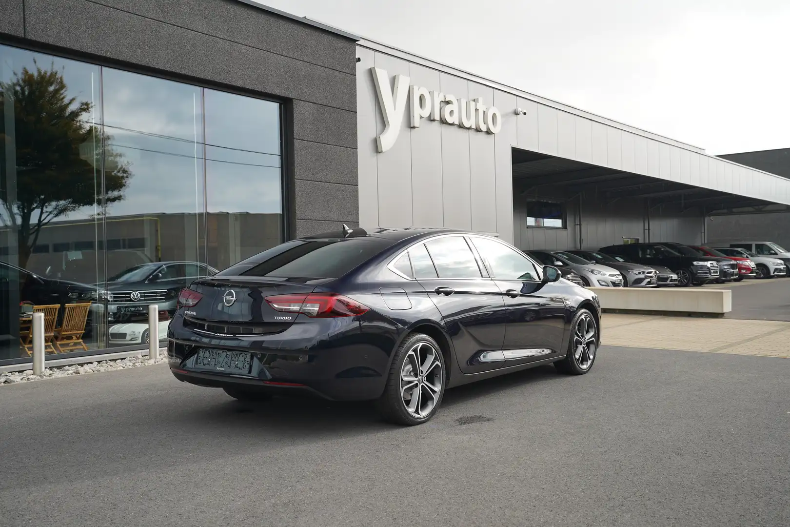 Opel Insignia Insignia 1.5 Direct InjectionTurbo Leder Carplay Blauw - 2