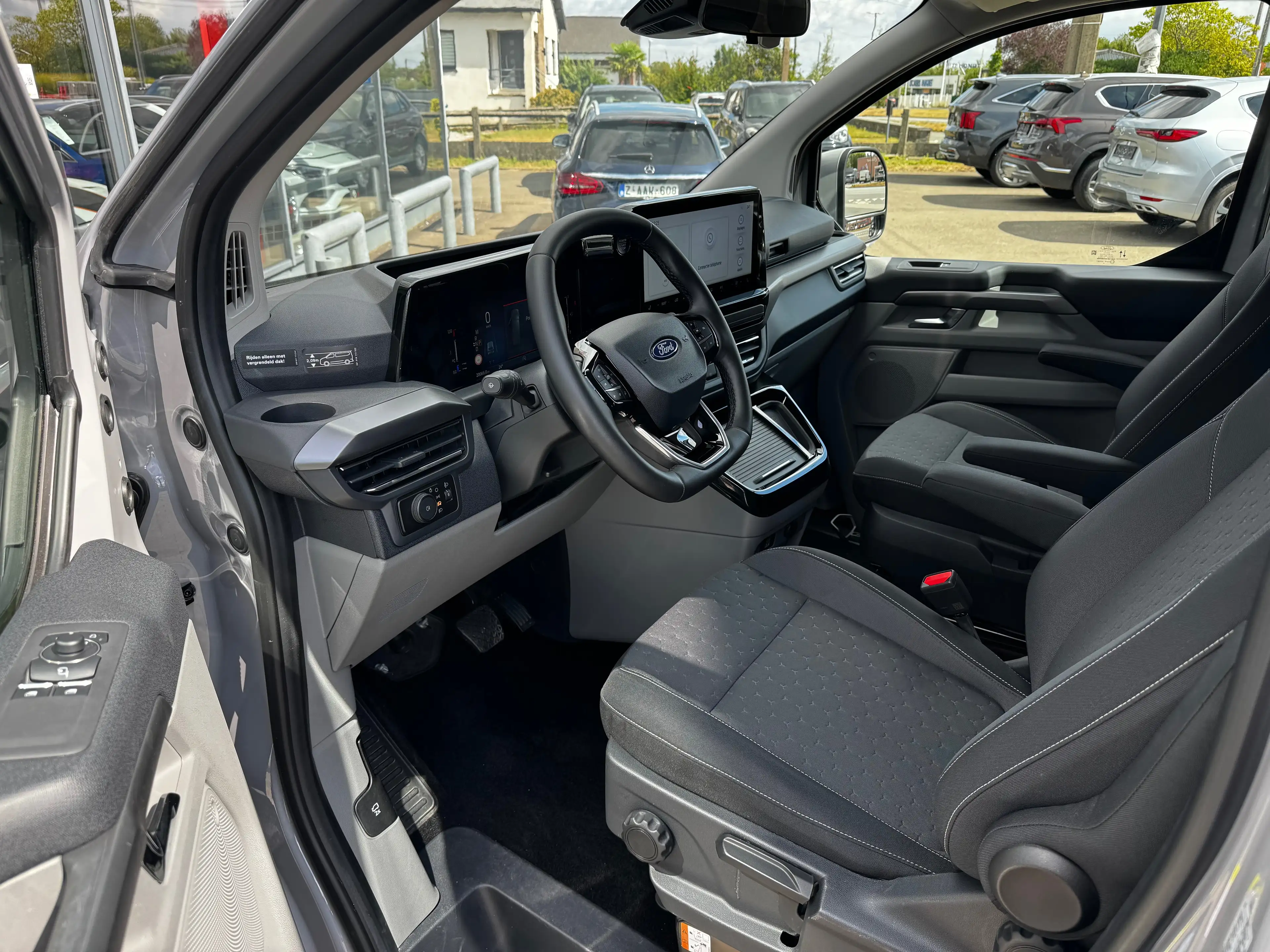 Ford Nugget 2.0 TDCI 170CV CAMPER 320S WESTFALIA BOITE AUTOMATIQUE 5 PLACES 1ER PROPRIETAIRE — photo 12