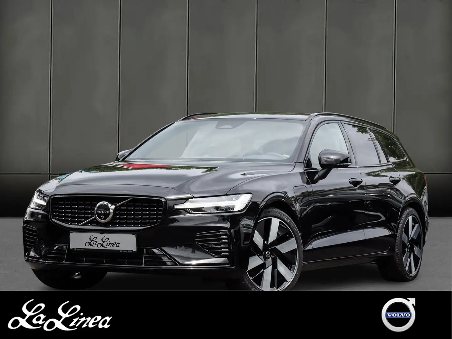 Volvo V60 T6 Recharge AWD Ultra Dark NP:80.480,-/MASSAGE/... Zwart - 1