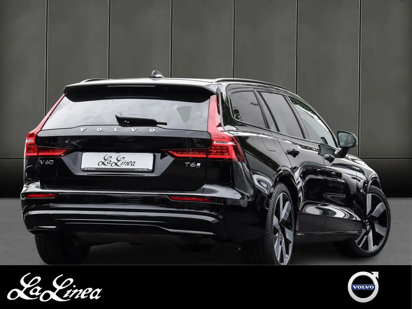 Volvo V60 T6 Recharge AWD Ultra Dark NP:80.480,-/MASSAGE/... Zwart - 2